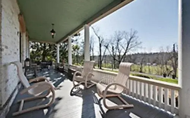 Lackawanna Bed & Breakfast