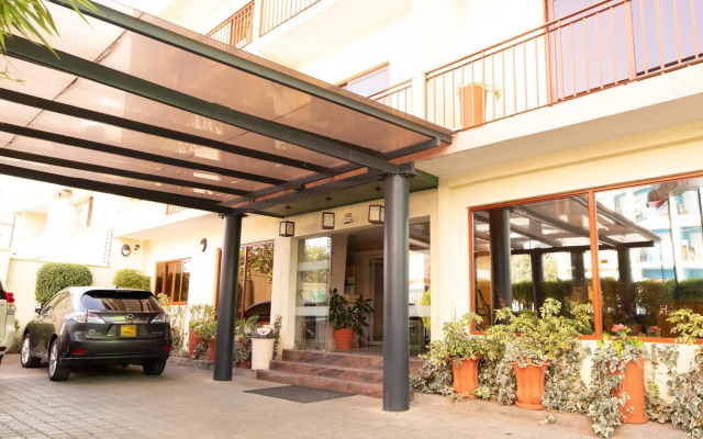 West Lerruat Hotel