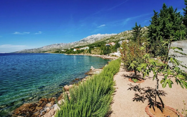 Modern Apartment in Starigrad Paklenica