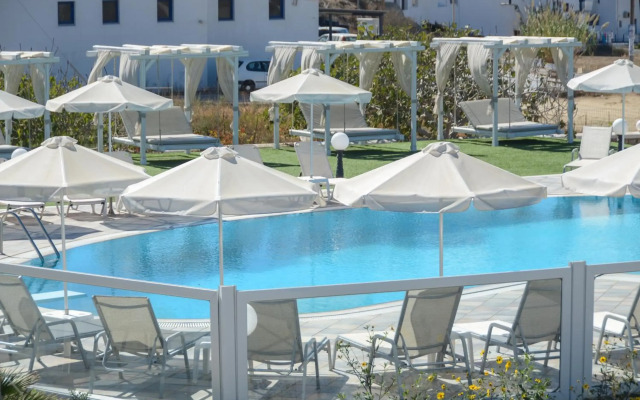 Birikos Hotel & Suites