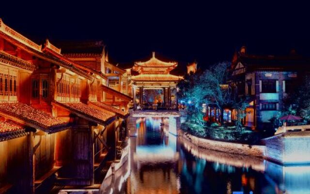 Huajiadi • Runkai Holiday Hotel (Taierzhuang Ancient City Scenic Area)