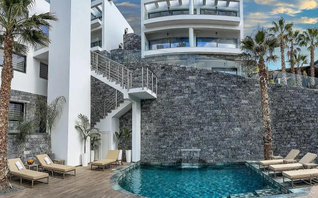 Beach Walk Luxury Suites