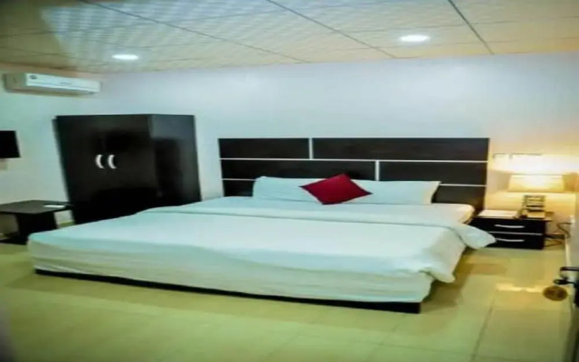 Channel View Hotel