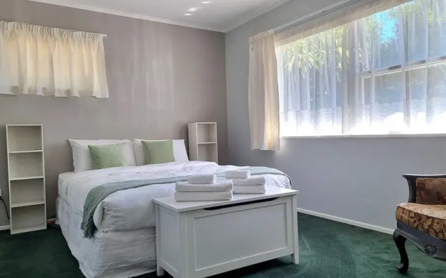 Wonderful Renovated 4BR House - Netflix