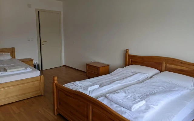 Hotel and Restaurant Abas