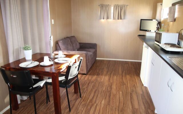 Serpentine Falls Park Home & Tourist Village