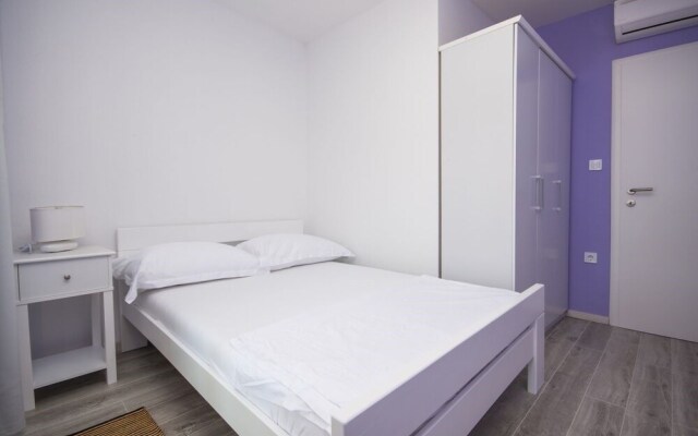 Holiday House Neda