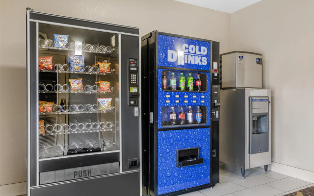 Best Western Commerce Inn