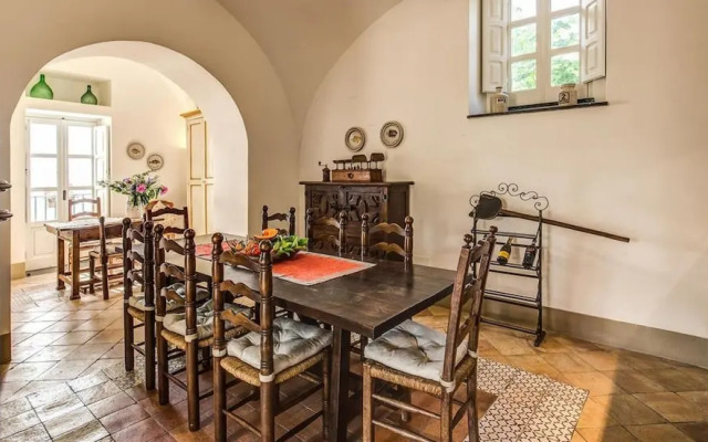 Villa Rococo - Luxury Period Villa With Pool and sea Views