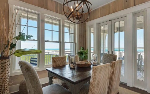 Pelican Point at Destin Pointe