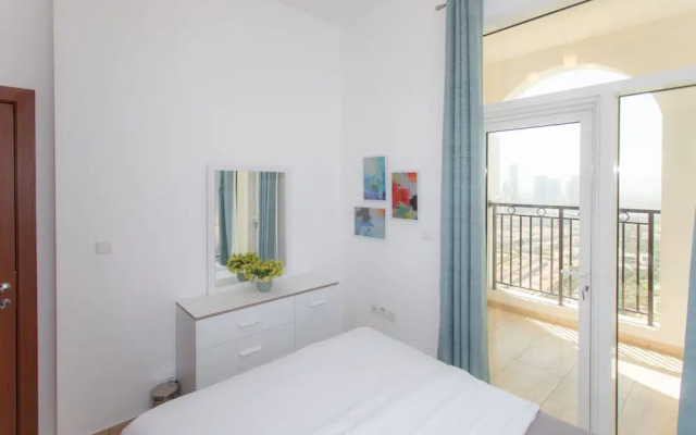 Executive apt near Downtown