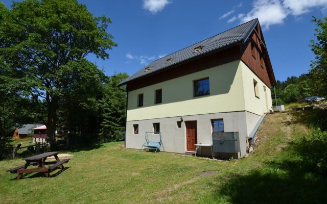 Detached, Spacious Holiday Home With Fireplace and Sauna