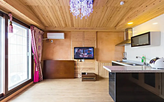 Sokcho Sujabyeol Pension