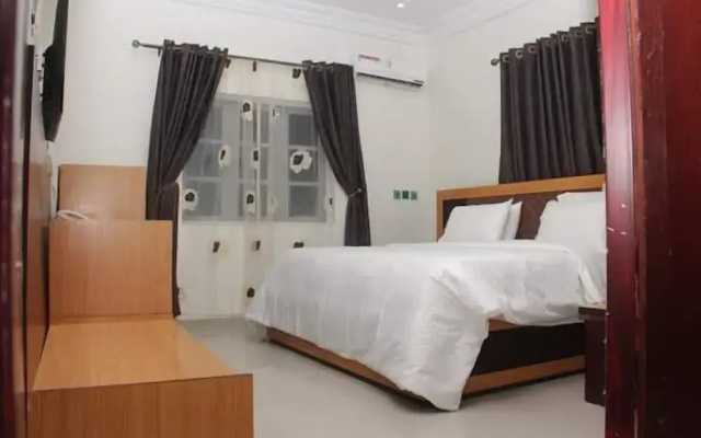 Prime Hotel and Suites