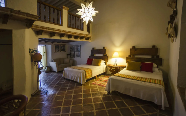 Hotel Los Arcos