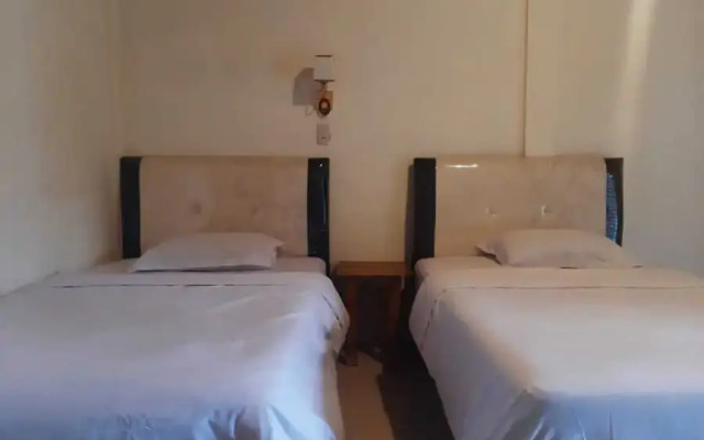 Laster Jony's Guesthouse Samosir RedPartner