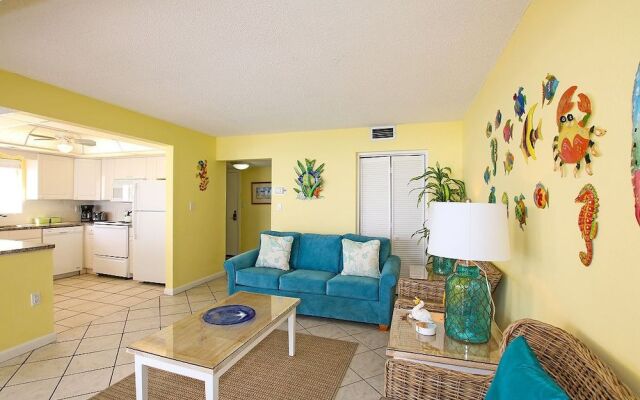 Shoreline 1051 Condo by RedAwning