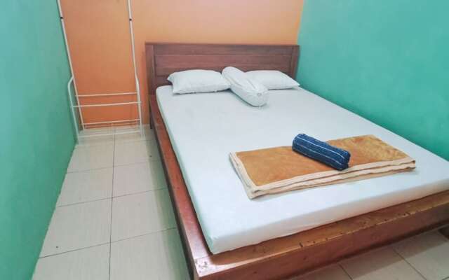 OYO 90578 Dinar Family