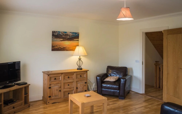 17 Canons Lane