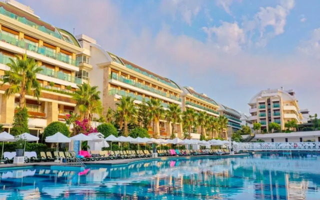 Crystal Waterworld Park and Spa