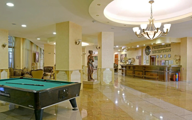 Estreya Residence Hotel and SPA