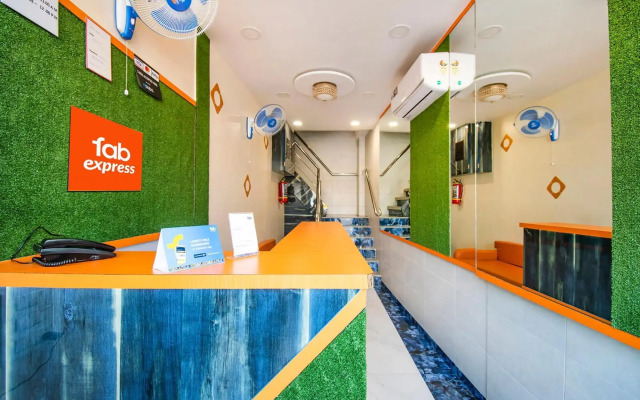 FabExpress Orange Suites