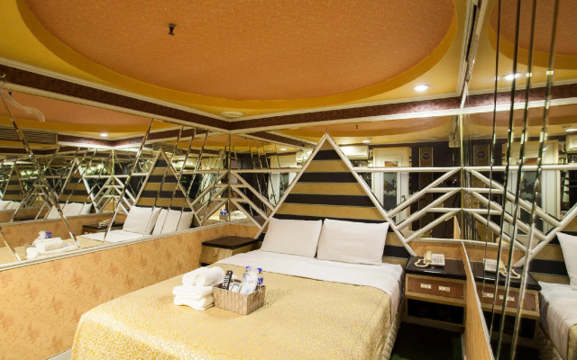 Ti Hwa Hotel