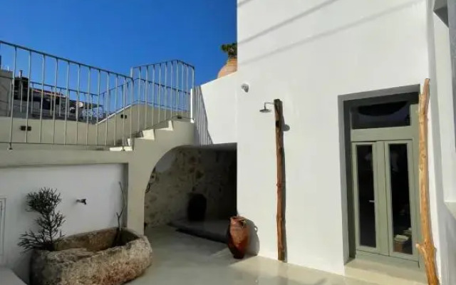 Lithos Retreat 2(ΛΙTHOS Retreat)