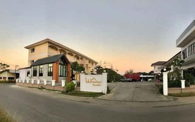 Worachat House