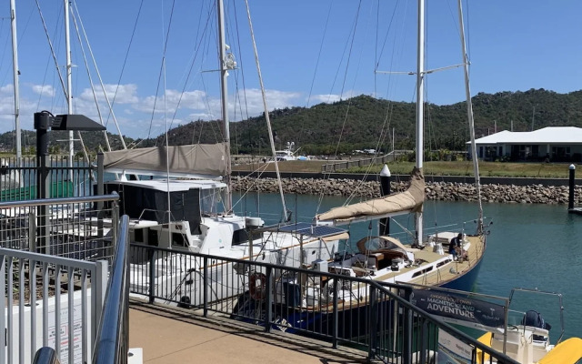 Magnetic Blue Waterfront Apartments