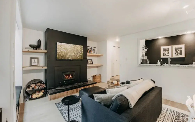 64sw - Pets Ok - Wood Stove - Sleeps 4