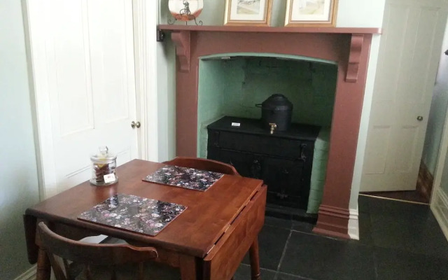 Burra Railway Station Bed & Breakfast