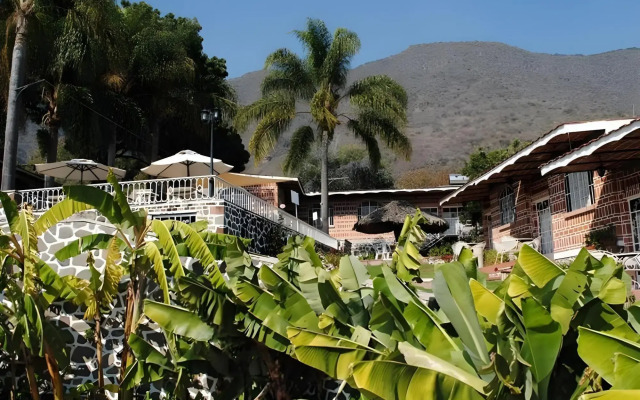 Mama Chuy Hotel & Villas