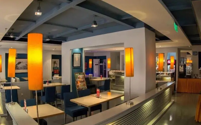 Jinjiang Inn Shanghai NIEC