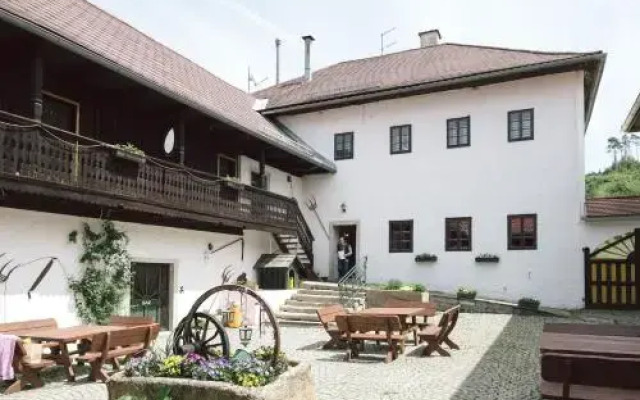 Kleebauer Biohof & Hotel
