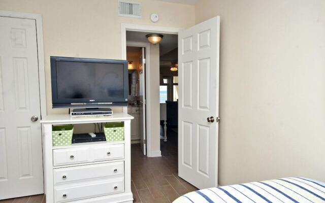 Boardwalk 485 by Youngs Suncoast