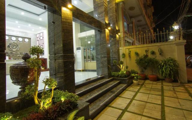 Rose Emerald Hotel