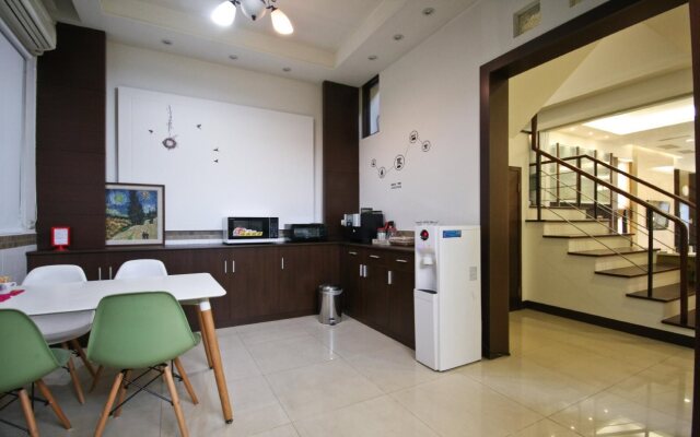 VV House