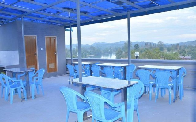 Red Dragon Hotel Hsipaw