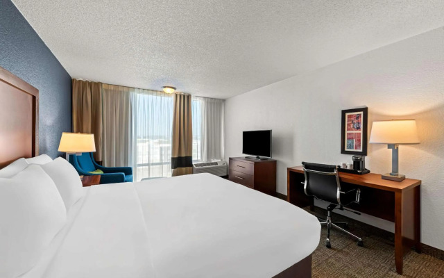 Comfort Inn & Suites Omaha Central
