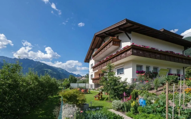 Guesthouse Pension Grafenstein
