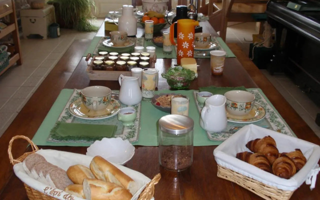 Hébergements Insolites en cabanes