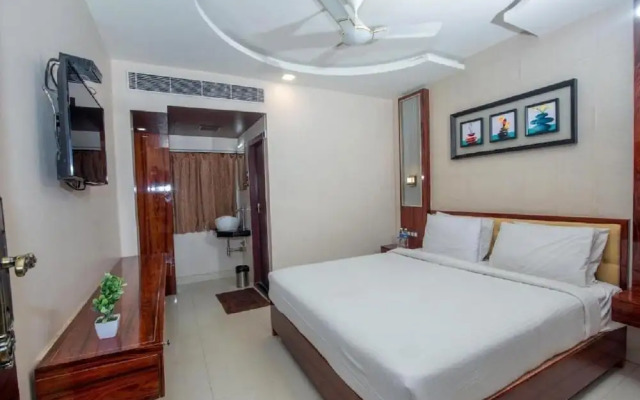 OYO 14759 Hotel President