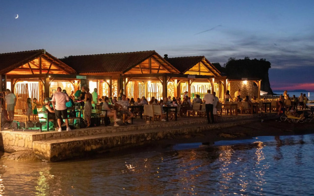 Roda Beach Resort & Spa