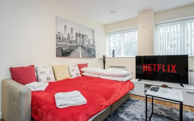MPL Apartments - Queens Broadway F4