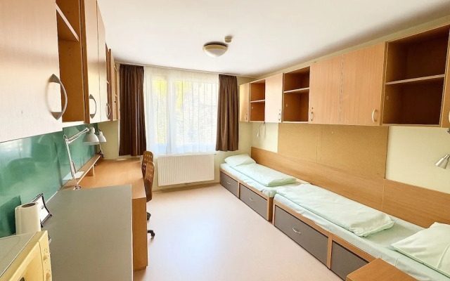 Urbannest Private Hostel Rooms