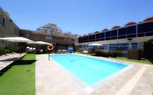 Be Center Hotel