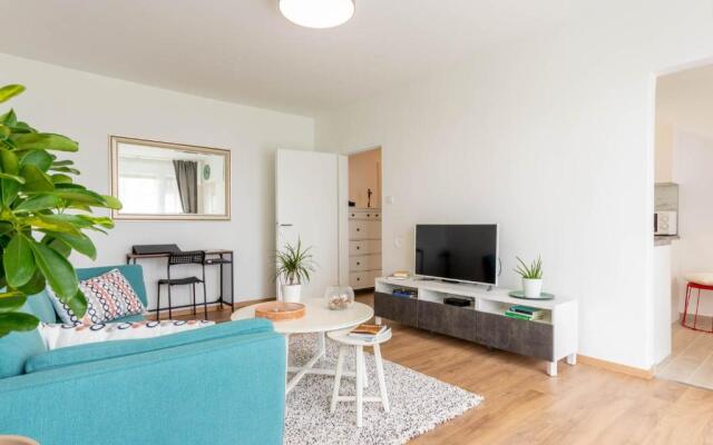 Hendrix Bridge Apartment 2