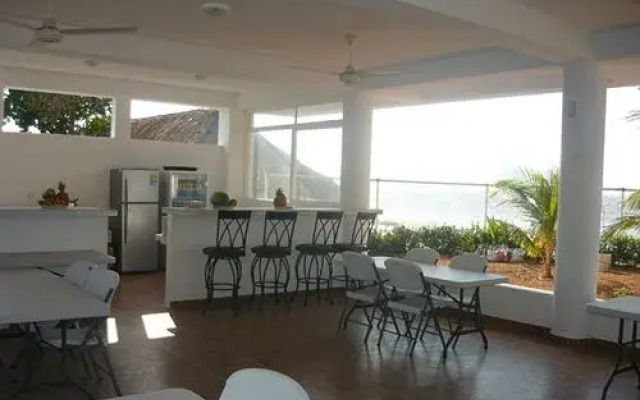 Emblema Playa Manzanillo Hotel and Spa