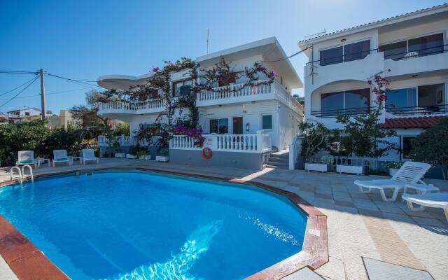 Rouladina Apt 2 in Stalos